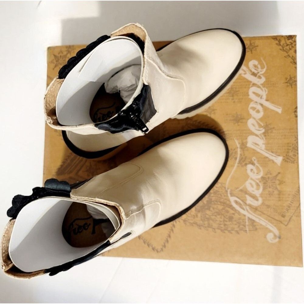 Free People James Chelsea Leather Zip Ankle Boots White Made in Spain, Size 37 - Picture 12 of 16